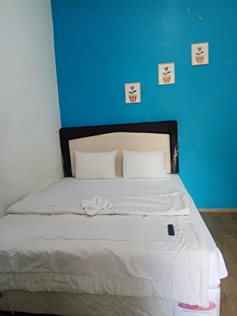 Algira Guest House Gunungbatu Syariah Cimanggu Exterior foto